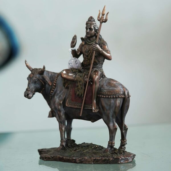 Brass Shiva on Nandi Idol – Meditative Mahadev Statue for Home & Temple